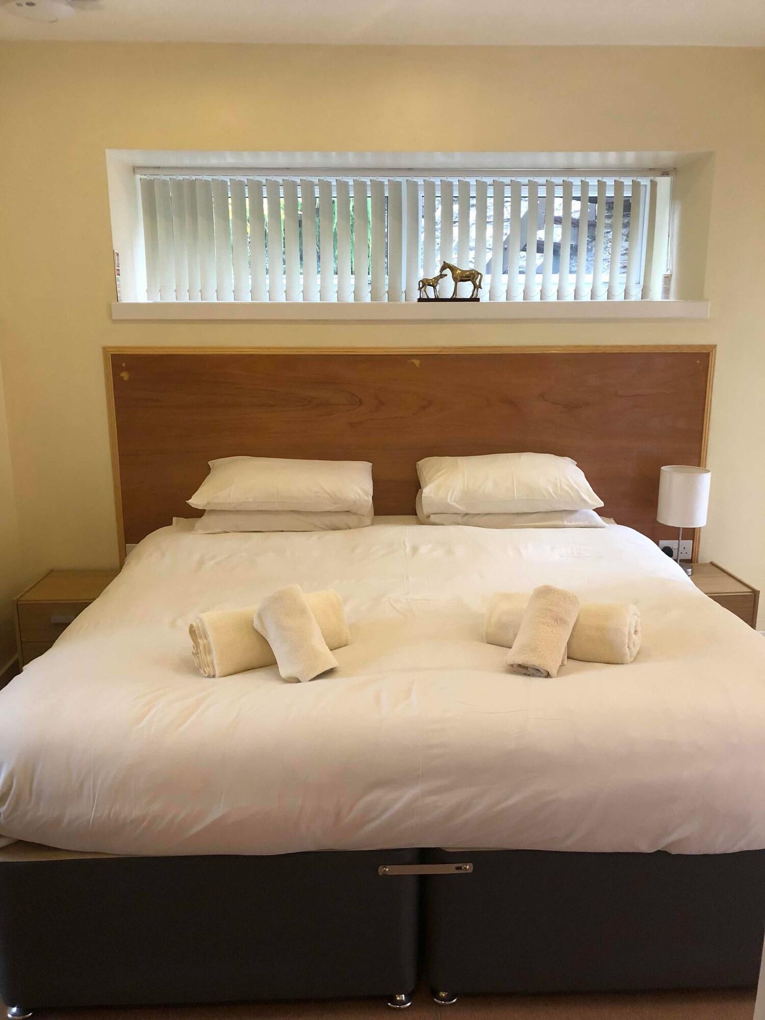 Oyo Eastbank Hotel, Speyside Scotland Rothes Экстерьер фото